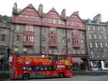 edinburgh_tourists_bus